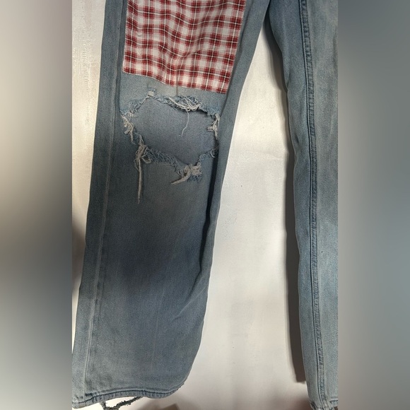 Hollister woman’s jeans distressed look size 29 - Picture 4 of 7